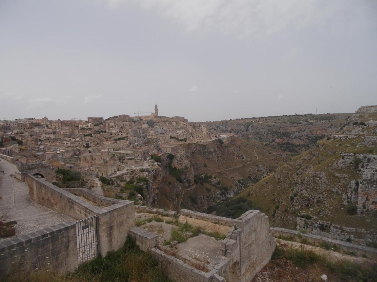 La Pergola Ai Sassi Bed and Breakfast Matera Buitenkant foto